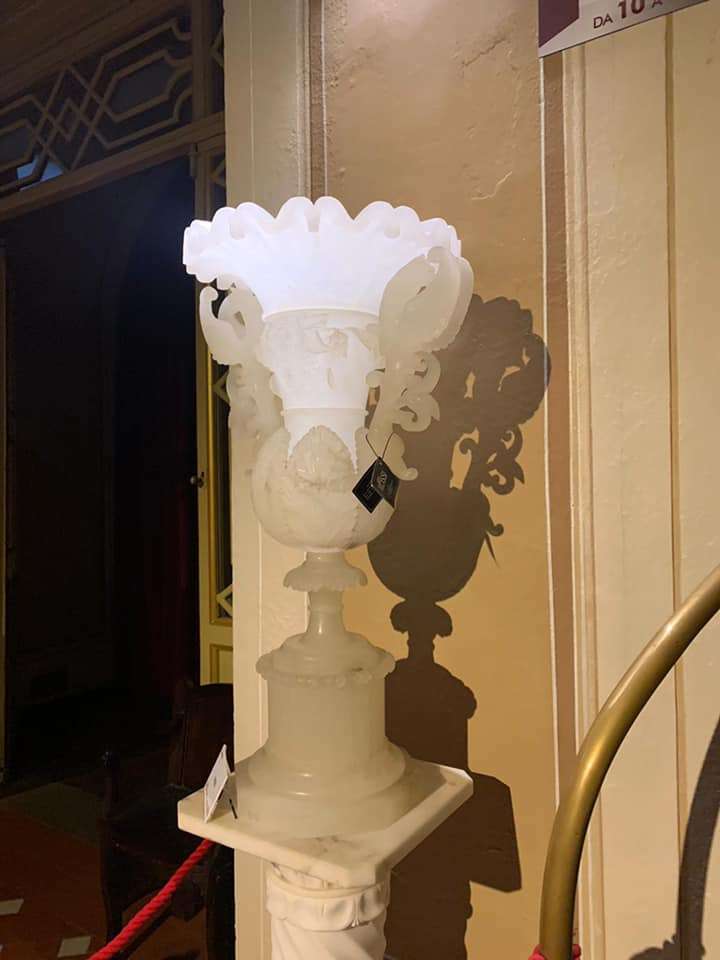 Vaso in alabastro di Rossi alabastri